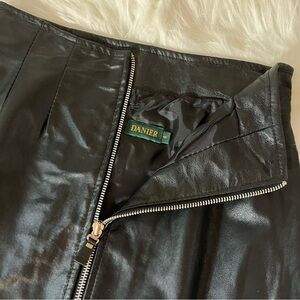 DANIER Black Leather Knee Length Front Zip Skirt | Size 4